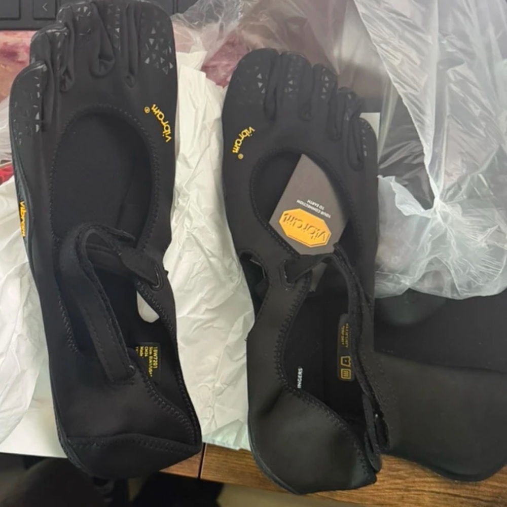 Vibram - Picture 3 of 4